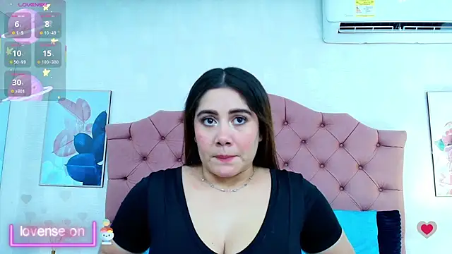 ThyaraJhons's cam snapshot