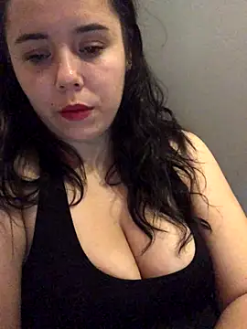 CutieMarine's cam snapshot