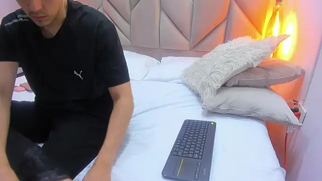 AngelMonets's cam snapshot