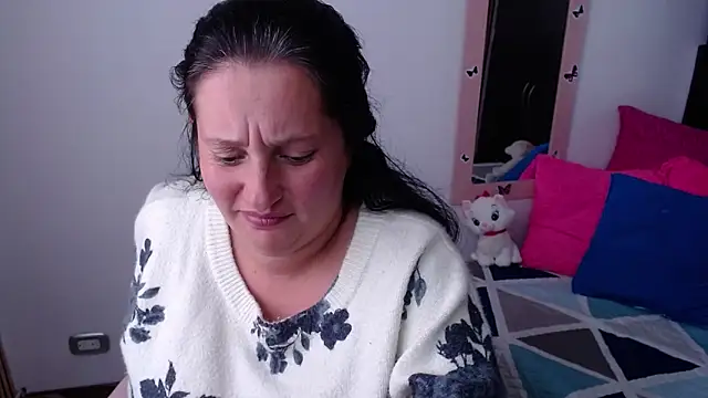 CristialJones_'s cam snapshot