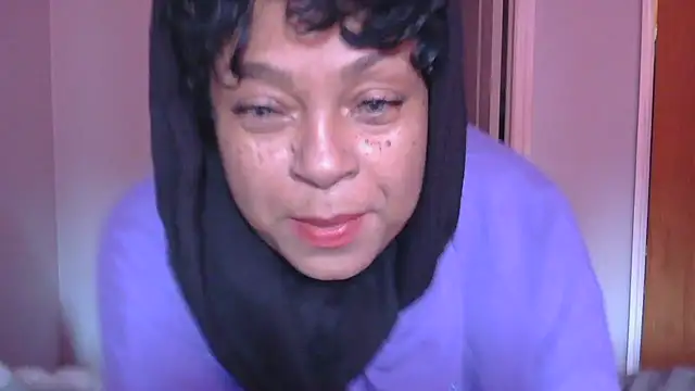 MSweetLindaParks live sex cam