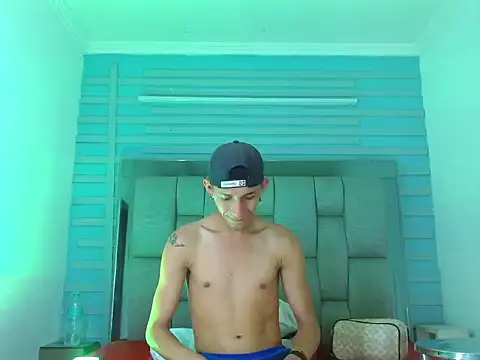 Valentin_Gray's cam snapshot