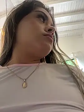 MayaMoanXXX's cam snapshot