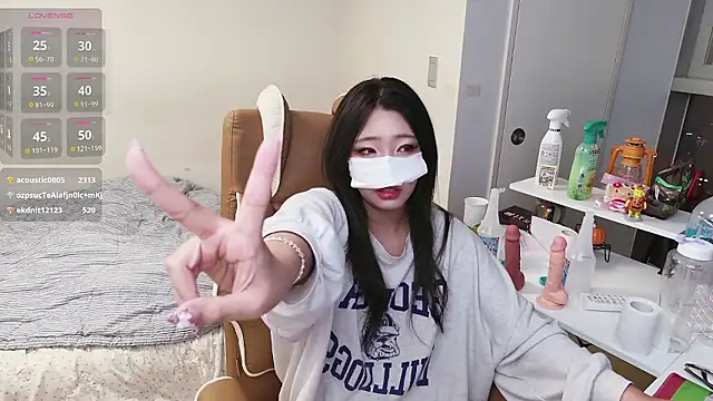 Milk_Sola live sex cam