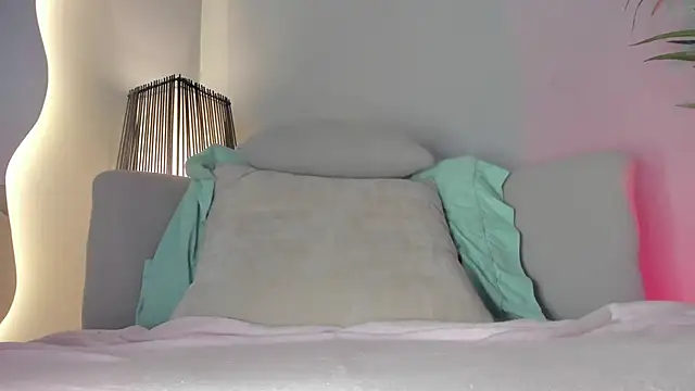 Swt_skinny_ live sex cam