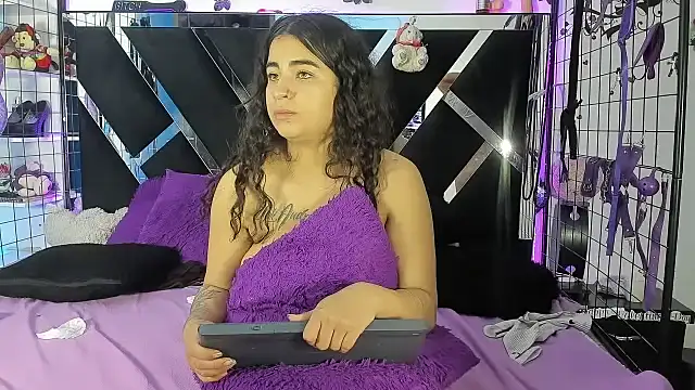 abby_eemily's cam snapshot