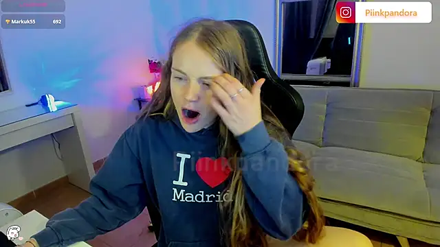 Piinkpandora's cam snapshot