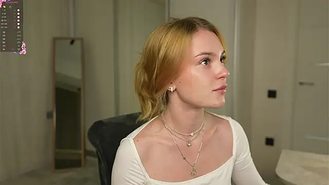 Cyberheart_'s cam snapshot