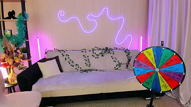 ChristinaConteeree's cam snapshot