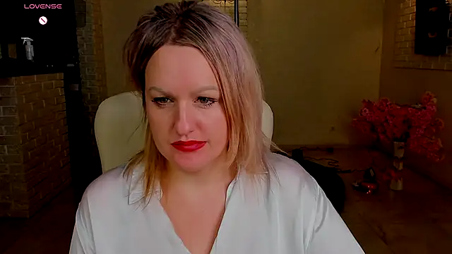 MariemLui live sex cam