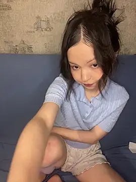 lalallalalaa-'s cam snapshot