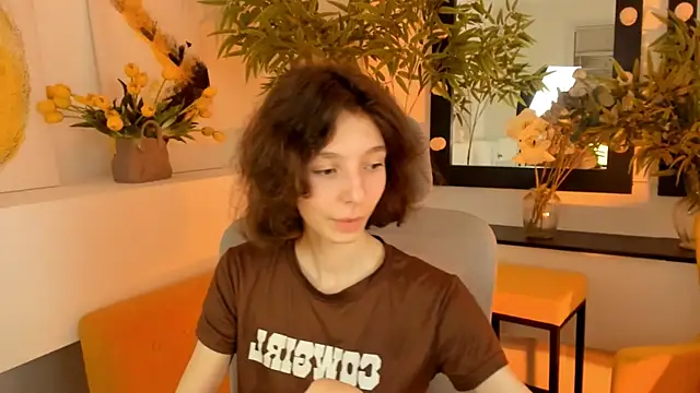 EmmanuellBrown's cam snapshot