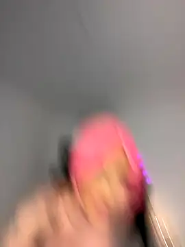 DominantQueeen live sex cam