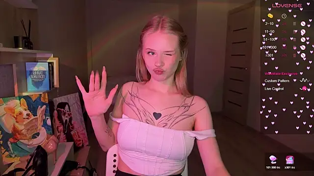 lisa_barbie's cam snapshot