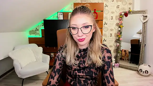 EllisYa's cam snapshot