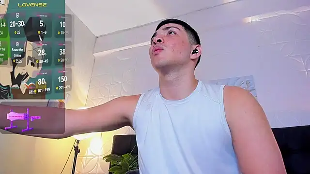 JUANDIAMONDS98 live sex cam