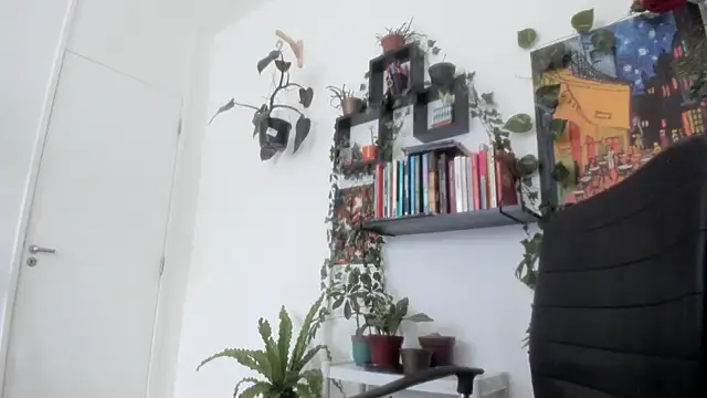 TaliMajesty's cam snapshot