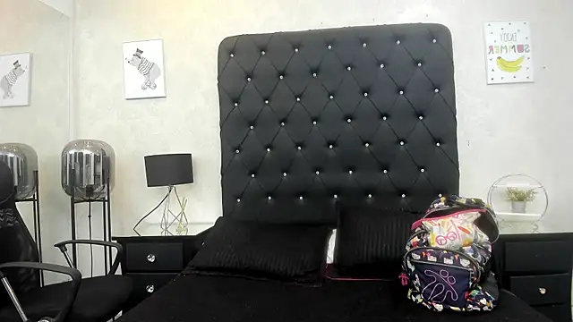 alana_johnson_0's cam snapshot