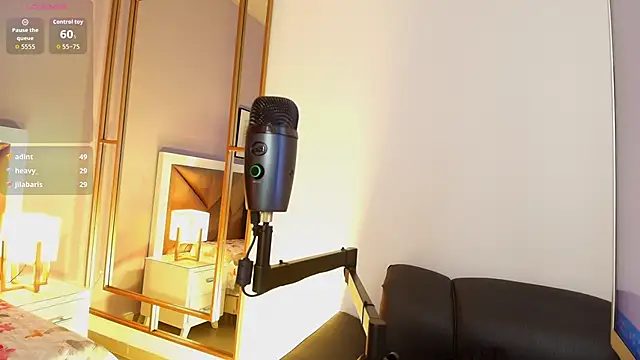 lisa_casper's cam snapshot