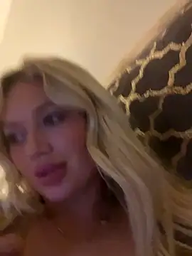 blissdimicco's cam snapshot