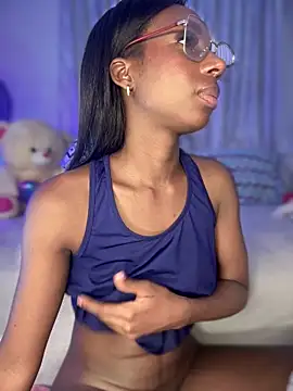 AmyRoss_1's cam snapshot