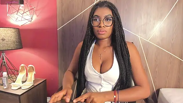 ErikaSouza's cam snapshot