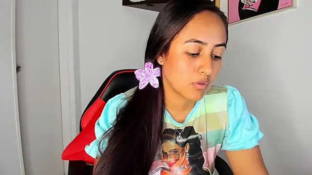 Alexxa_Rodriguez's cam snapshot