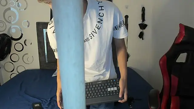 Lily_and_Lina's cam snapshot