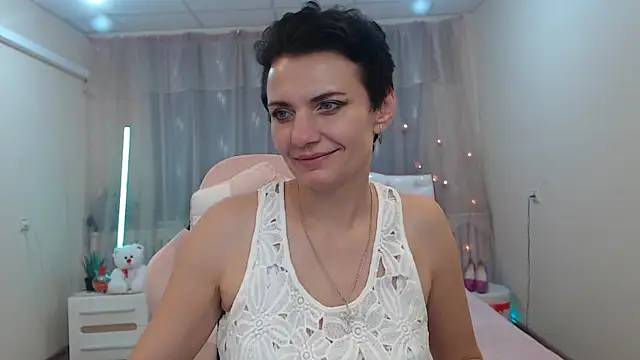 AvaSaturnian's cam snapshot