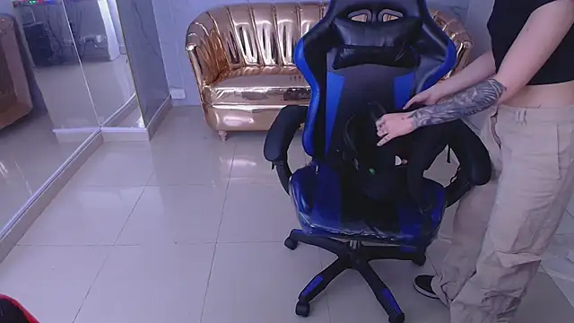 honey_torres_sub's cam snapshot