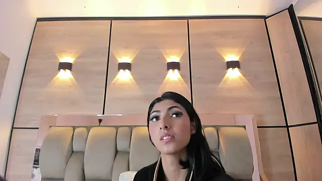 karol_lewiss's cam snapshot