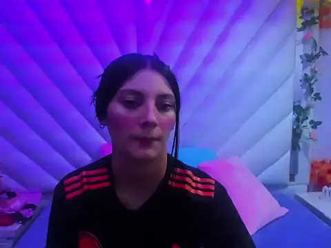 _Luna_Bennett's cam snapshot