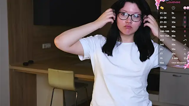 MonnieDeman's cam snapshot