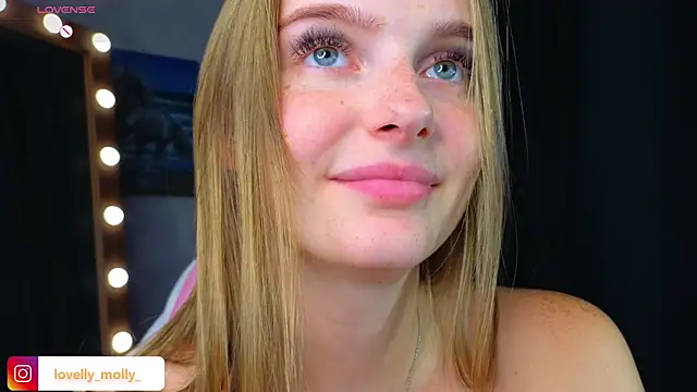 Lovelly_molly1's cam snapshot