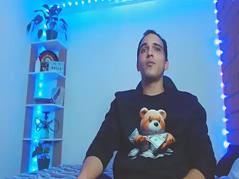 Maax30233's cam snapshot