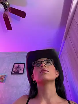 Cristal_Cerati_'s cam snapshot