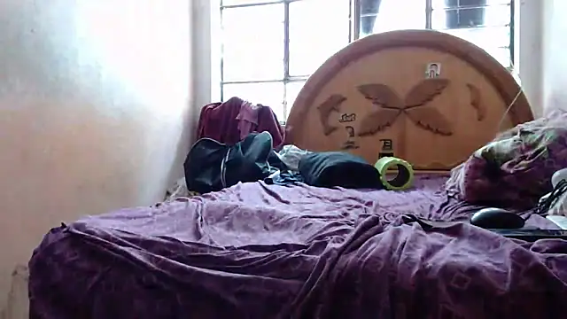 nakedlima's cam snapshot