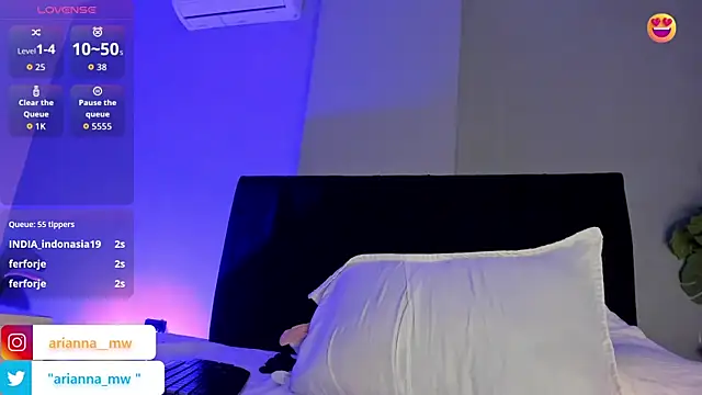 Arianna__01's cam snapshot