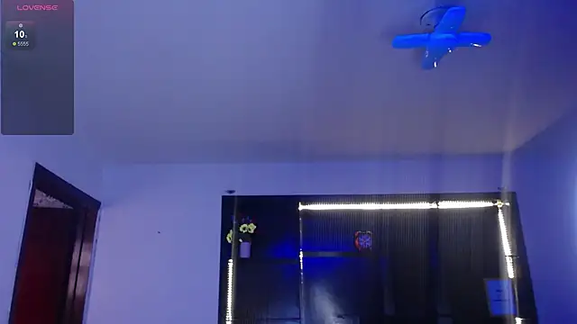 emiily_smith1's web cam