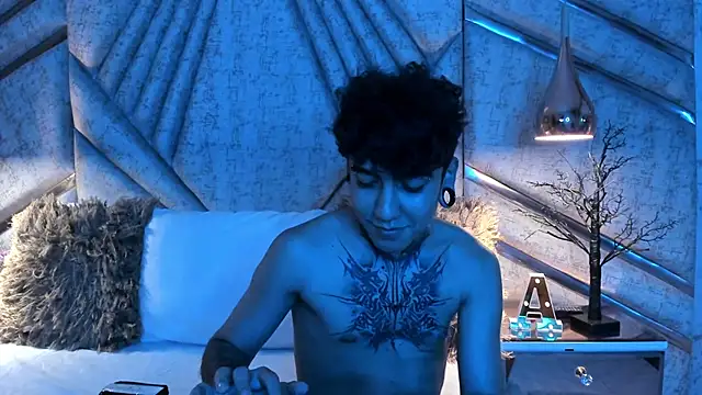 SantiOlsen's cam snapshot