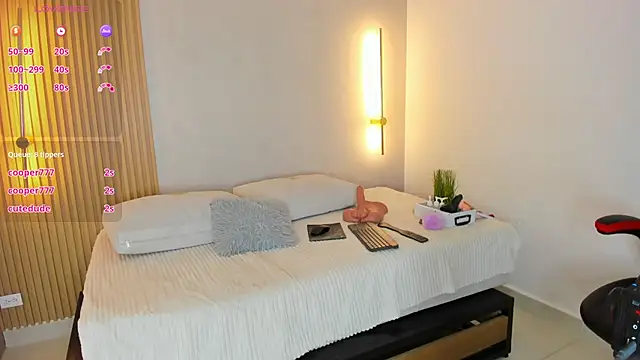 mia_becke's cam snapshot