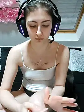 Gamergirl-Linela's cam snapshot