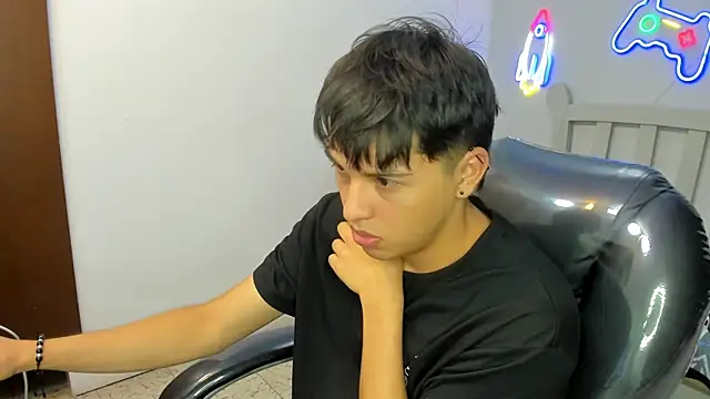 StiwenTwink live sex cam