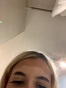 MacTroy live sex cam