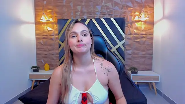 Emmaa_white_'s cam snapshot