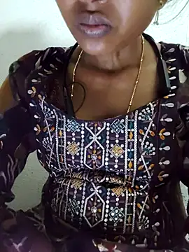 Gautami-telugu's cam snapshot