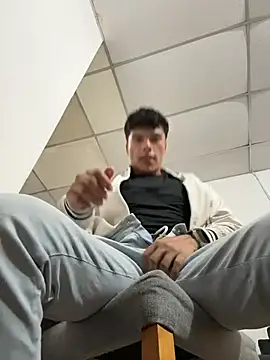 Logan_smith1 live sex cam