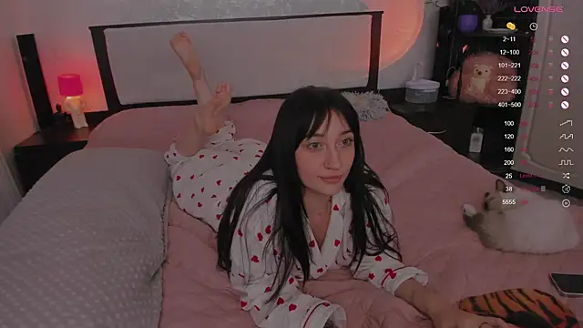 AriellaAllure's cam snapshot