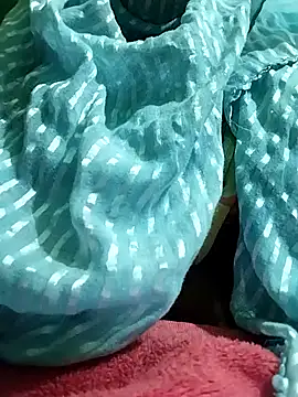 Hott_minesh's cam snapshot