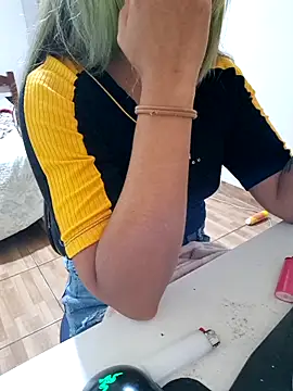 euahotmarii20's cam snapshot